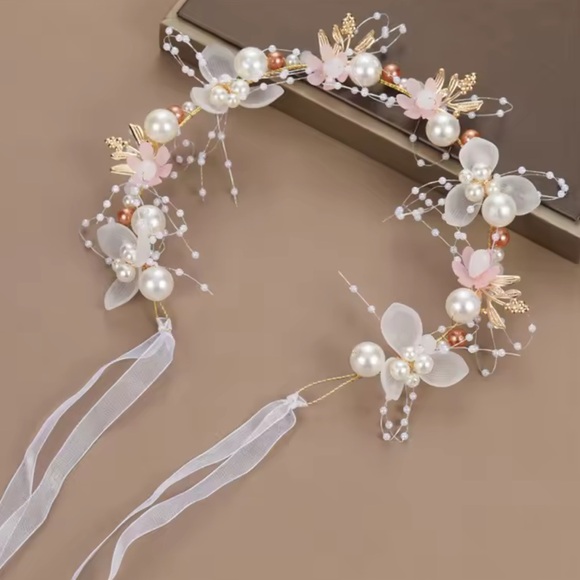 Other - 🌱🦢4 FOR $15!🦢🌱 Elegant Girls Headband